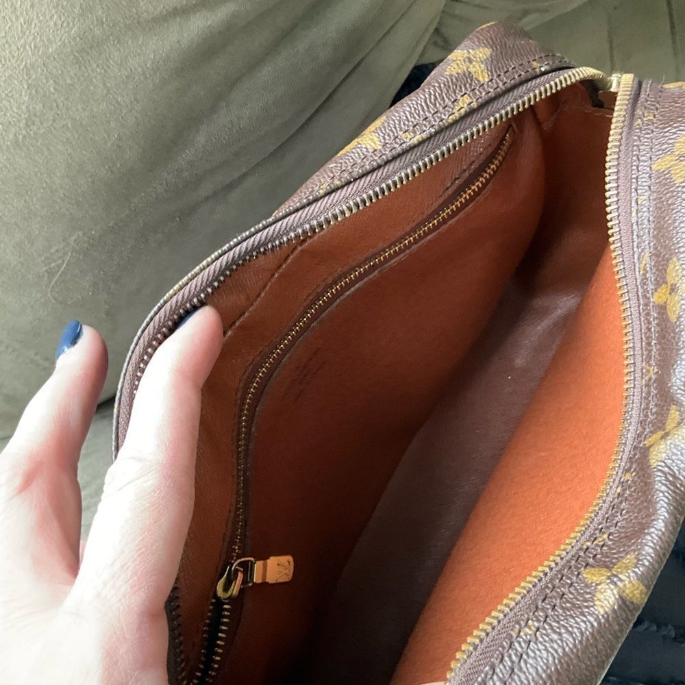 Louis Vuitton Brown and Tan Monogram Trocadero - Picture 2 of 7